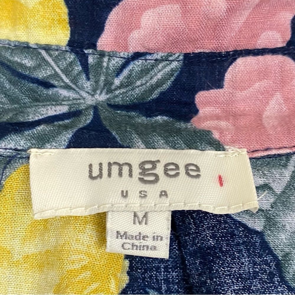 Umgee | Navy Blue Floral Button Down Long Sleeve Size Medium - Picture 11 of 13